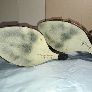 Nicole Miller Brown Wedge Heel T-Strap Sandals Size 8